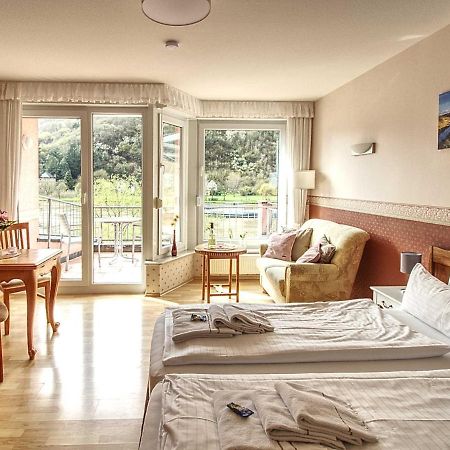 Ferienhaus Bullay Eksteriør bilde
